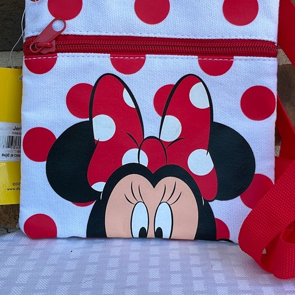 Disney Minnie Mouse White Passport Bag With Red Polka Dots - Picture 2 of 3